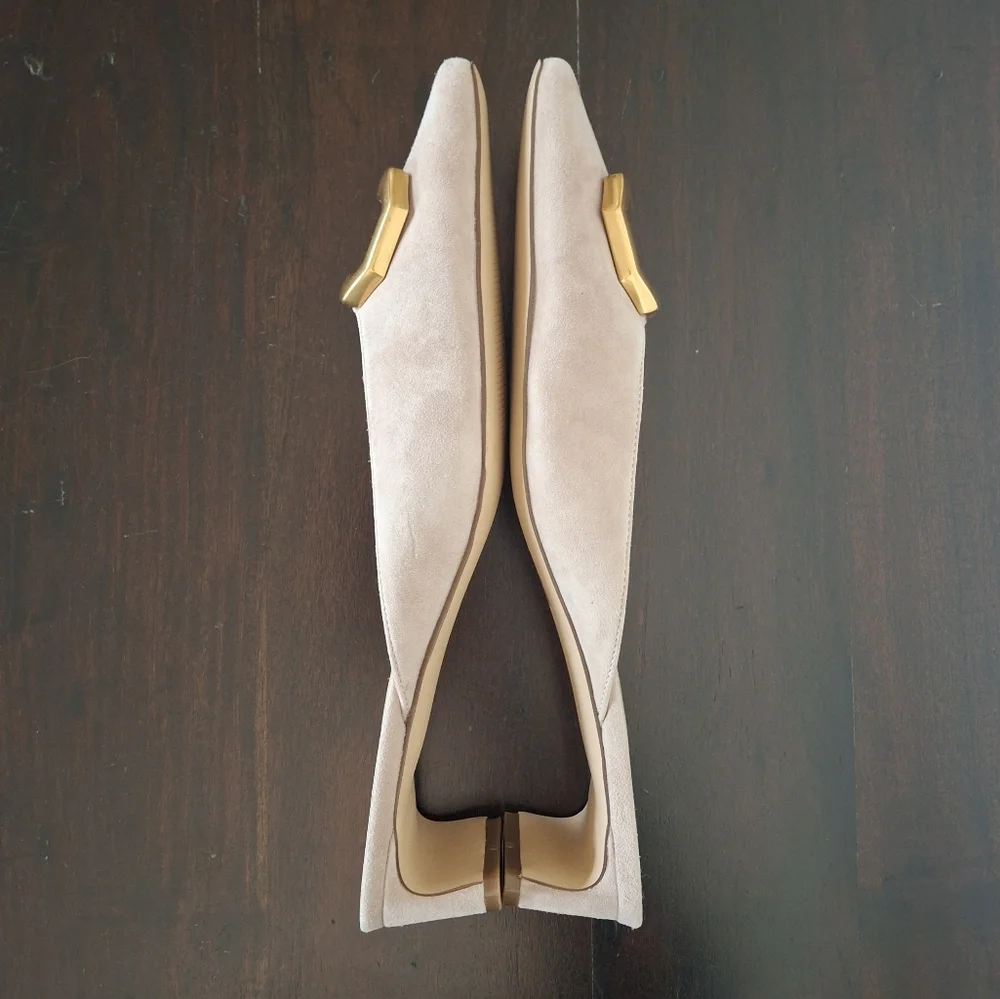 ANN TAYLOR Natural Suede Gold Buckle Mule Pumps -  Size 11 - Picture 3 of 7